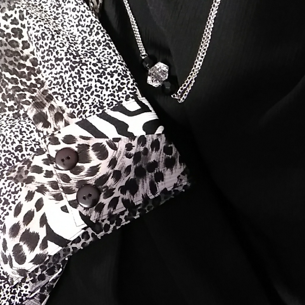 NOTATIONS TOP WOMEN'S SIZE 1X - Picture 5 of 8